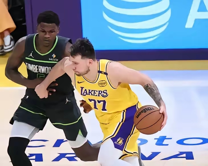 包含NBA季后赛赛前走向成谜；明尼苏达森林狼更衣室发声；媒体盛赞；团队化学反应显著的词条九游体育首页